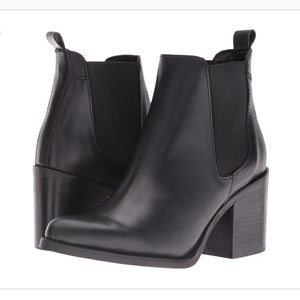Steve Madden Pistol Bootie - Black Leather